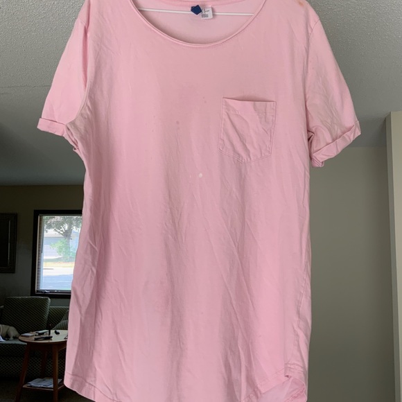 H&M Divided Pink T-Shirt - Picture 1 of 2